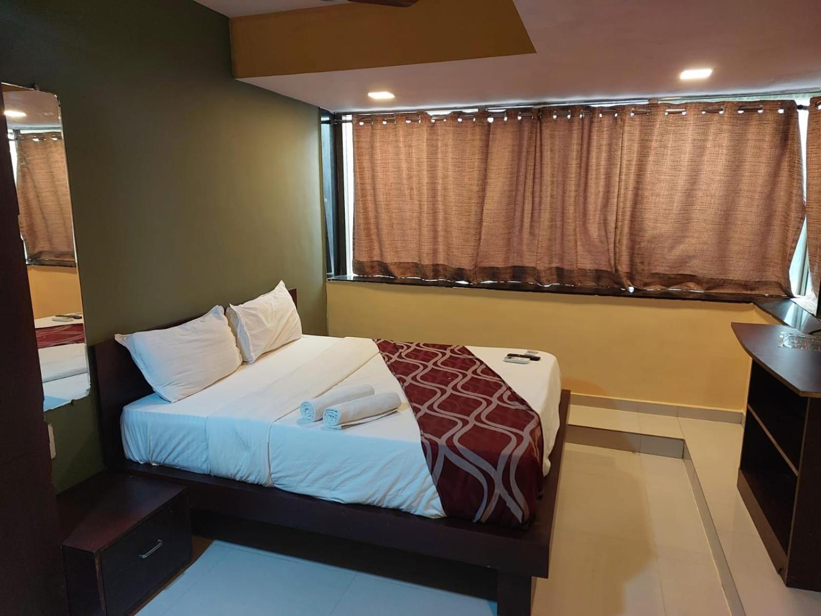 Hotel Artusinn Midc Andheri East Bombaim Exterior foto